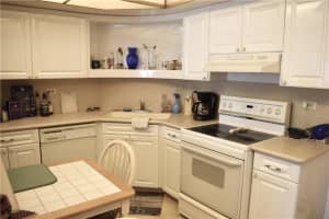 3111 N Ocean Dr APT 404, Hollywood, FL 33019, Sold 08/04/22