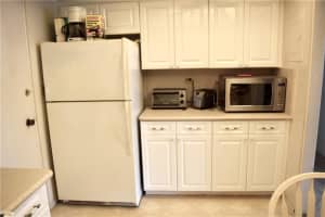 3111 N Ocean Dr APT 404, Hollywood, FL 33019, Sold 08/04/22