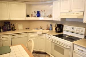 3111 N Ocean Dr APT 404, Hollywood, FL 33019, Sold 08/04/22