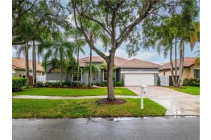 16507  Mariposa Circle S, Pembroke Pines, FL 33331 Sold 09/16/22