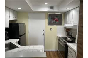 1831 NE 38th St APT 401, Oakland Park, FL 33308, Sold 12/06/22