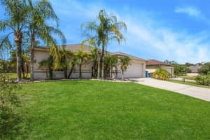 727 Westwinds Dr, Davenport, FL 33837, Sold 11/21/22