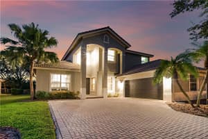 11205 NW 71st Ct, Parkland, FL 33076 Sold 08/16/22