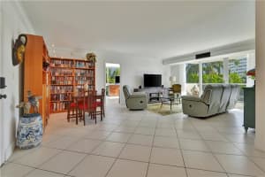 2715 N Ocean Blvd   2A, Fort Lauderdale, FL 33308 Sold 09/26/22