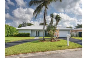 10675 NW 40th St, Coral Springs, FL 33065, Sold 08/12/22