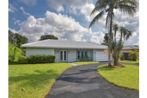 10675 NW 40th St, Coral Springs, FL 33065, Sold 08/12/22