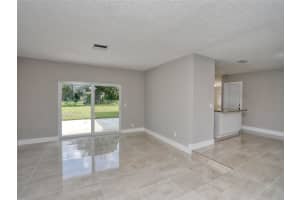 10675 NW 40th St, Coral Springs, FL 33065, Sold 08/12/22