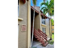 4429  Treehouse Ln   E, Tamarac, FL 33319 Sold 09/09/22