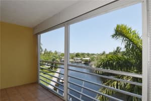 3010 NE 16th Ave   405, Oakland Park, FL 33334 Sold 08/30/22