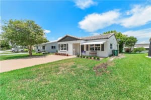 5707 NW 84th Ter, Tamarac, FL 33321 Sold 08/05/22