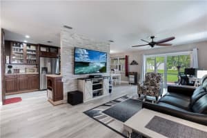 335 W HEMINGWAY CR   335, Margate, FL 33063 Sold 09/28/22