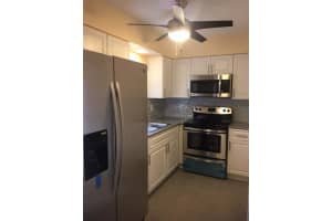 7009 NW 95th ave, Tamarac, FL 33321 Sold 09/09/22