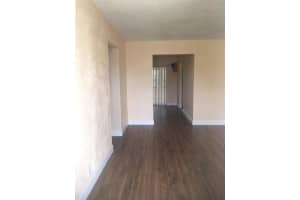 7009 NW 95th ave, Tamarac, FL 33321 Sold 09/09/22