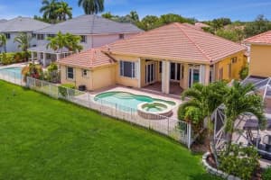 953  Crestview Cir, Weston, FL 33327 Sold 08/04/22