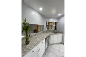 9159 W SUNRISE BLVD, Plantation, FL 33322 Sold 10/24/22
