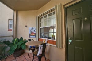 8657 SW 5th St   104, Pembroke Pines, FL 33025 Sold 09/13/22