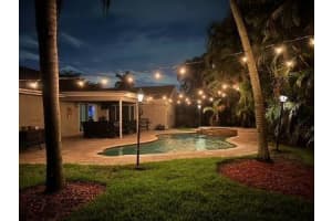 2711 SW 86th Way, Davie, FL 33328 Sold 08/16/22