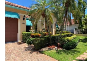 500 Bontona Ave, Fort Lauderdale, FL 33301, Sold 10/12/22