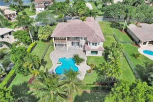 3747  Saratoga Ln, Davie, FL 33328 Sold 09/12/22