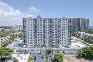 3015 N Ocean Blvd, Fort Lauderdale, FL 33308, Sold 12/14/22
