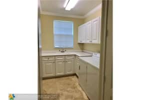 10130  Edgewater Ct, Parkland, FL 33076 Sold 11/01/22