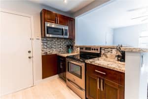 2190 NE 68th St   532, Fort Lauderdale, FL 33308 Sold 08/10/22