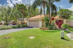 9350 NW 18TH DR, Plantation, FL 33322 Sold 10/07/22