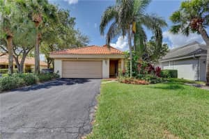 9350 NW 18TH DR, Plantation, FL 33322 Sold 10/07/22