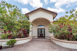 10344 SW 26th St, Davie, FL 33324 Sold 10/14/22