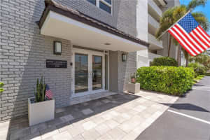 5100  Bayview Dr   402, Fort Lauderdale, FL 33308 Sold 08/12/22
