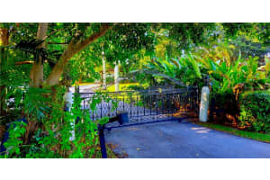 14141 SW 22nd Pl, Davie, FL 33325 Sold 01/20/23