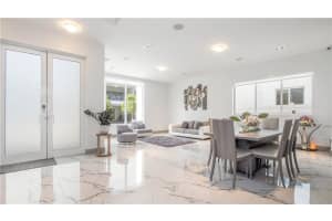 10230 NW 74th Ter, Doral, FL 33178 Sold 10/31/22