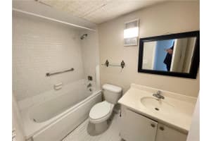 470  Executive Center Dr   4-M, West Palm Beach, FL 33401 Sold 11/03/22