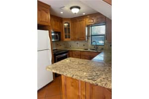 11811 SW 18th St   3, Miami, FL 33175 Sold 08/19/22