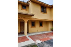 11811 SW 18th St   3, Miami, FL 33175 Sold 08/19/22