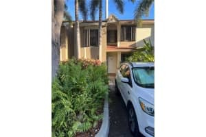 246  City View Dr, Fort Lauderdale, FL 33311 Sold 09/14/22