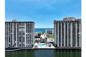 1600 S Ocean Dr   17D, Hollywood, FL 33019 Sold 10/20/22