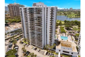 3731 N Country Club Dr   2228, Aventura, FL 33180 Sold 10/21/22
