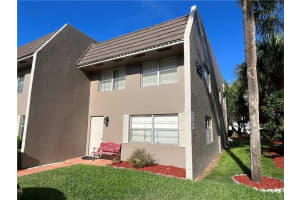 9050 NW 28th St APT 131, Coral Springs, FL 33065, Sold 09/09/22