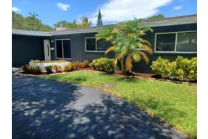 407 S 56th Ter, Hollywood, FL 33023 Sold 08/12/22