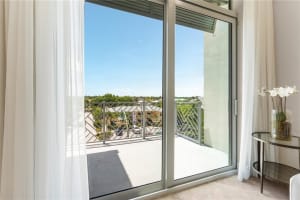 4511  El Mar Dr   411, Lauderdale By The Sea, FL 33308 Sold 11/18/22