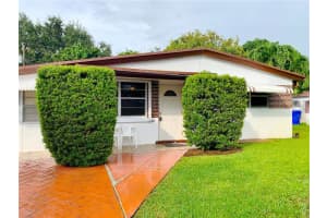 5641 Farragut St, Hollywood, FL 33021, Sold 08/19/22