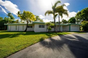 251  Bryan Blvd, Plantation, FL 33317 Sold 11/21/22