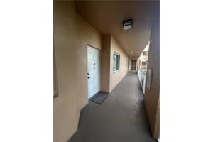 7725  Yardley Dr   212, Fort Lauderdale, FL 33321 Sold 11/02/22
