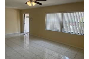 28 W Laredo Pl   28, Davie, FL 33324 Sold 10/24/22