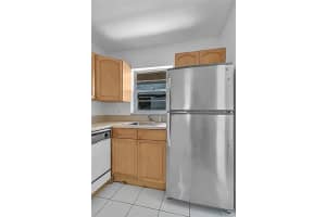 7500 NW 30th Pl   123, Sunrise, FL 33313 Sold 09/09/22