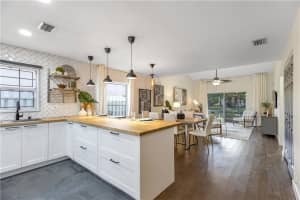 1151 SW 110th Ln, Davie, FL 33324 Sold 08/17/22