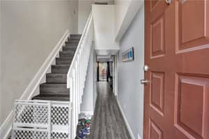 11242 SW 11th St   11242, Pembroke Pines, FL 33025 Sold 09/16/22