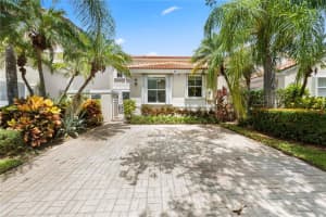 1610  Weeping Willow Way, Hollywood, FL 33019 Sold 11/18/22