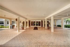 3200  Port Royale Dr   309, Fort Lauderdale, FL 33308 Sold 12/12/22